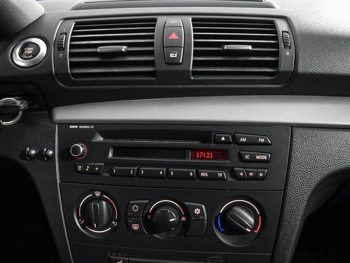 BMW 1 серии с пробегом — 2010 год. Фото: #15