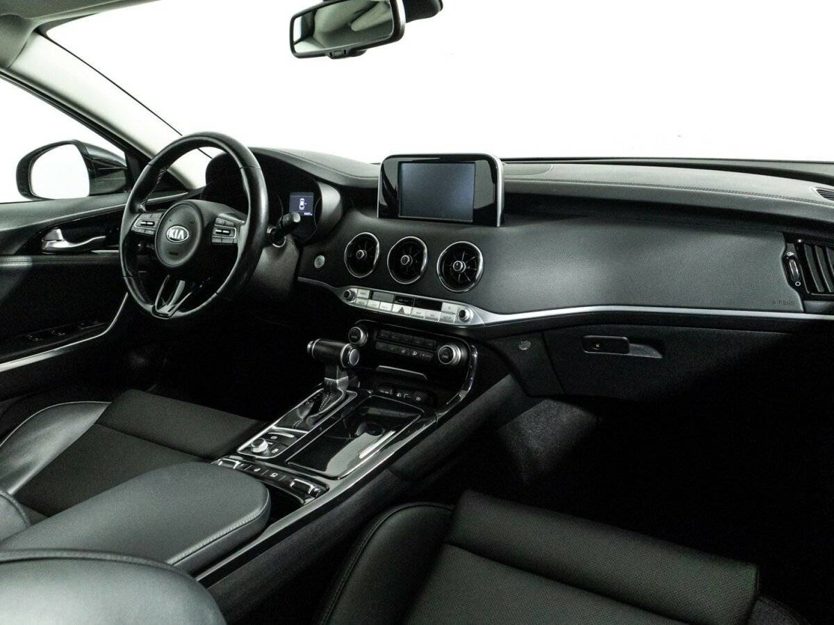 Kia Stinger с пробегом — 2019 год. Фото: #8