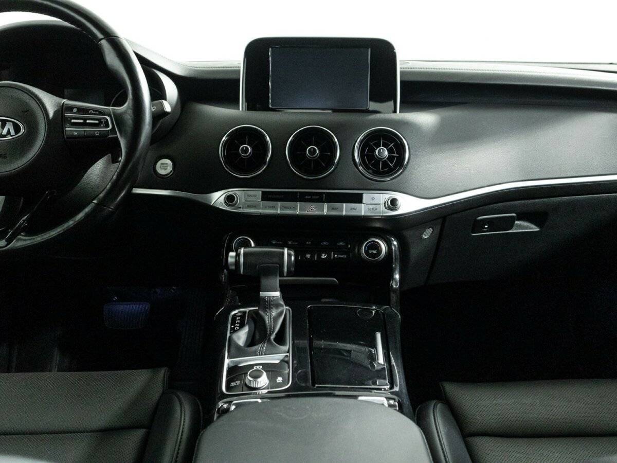 Kia Stinger с пробегом — 2019 год. Фото: #13