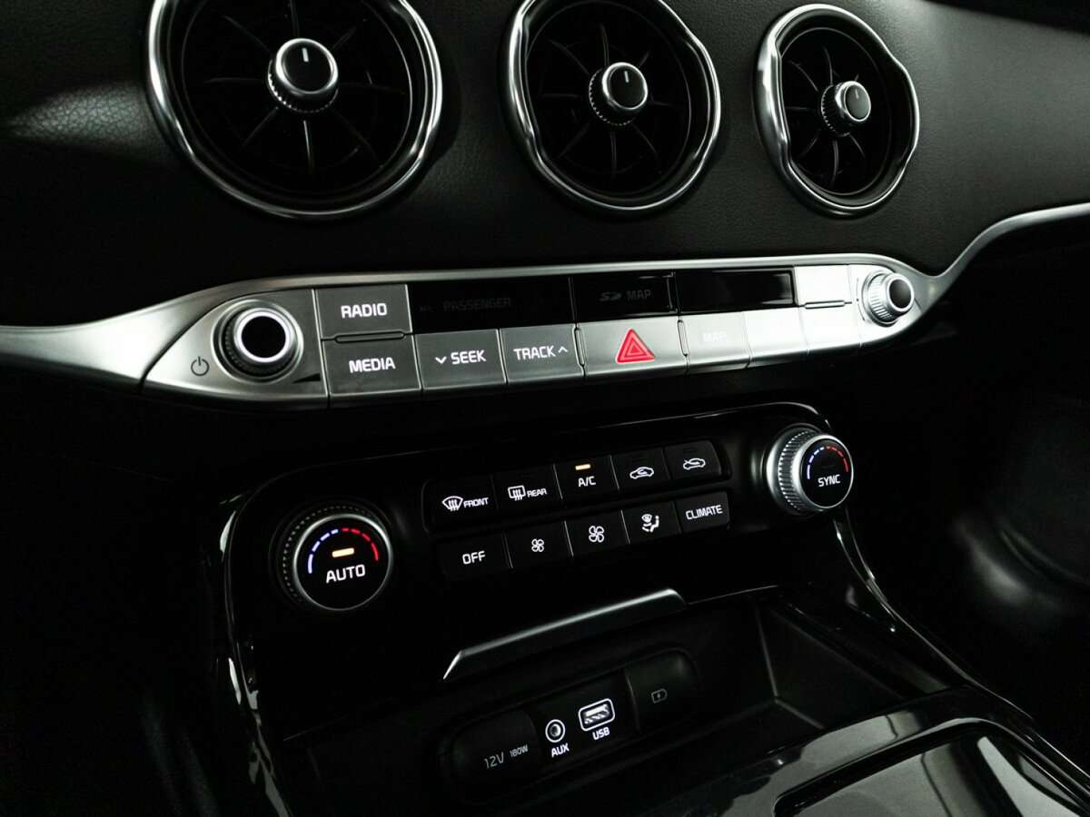 Kia Stinger с пробегом — 2019 год. Фото: #17