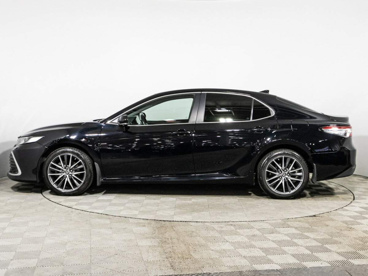 Toyota Camry с пробегом — 2021 год. Фото: #7