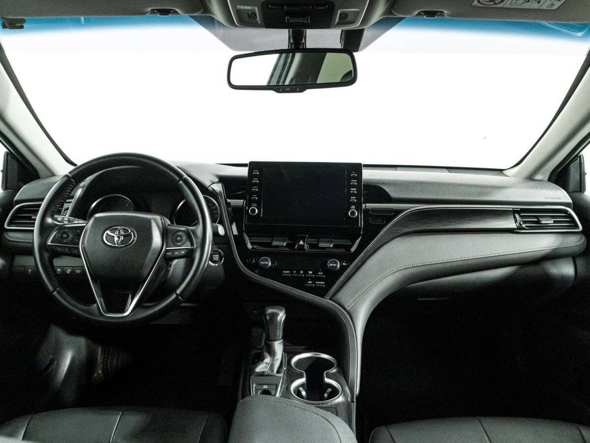 Toyota Camry с пробегом — 2021 год. Фото: #12