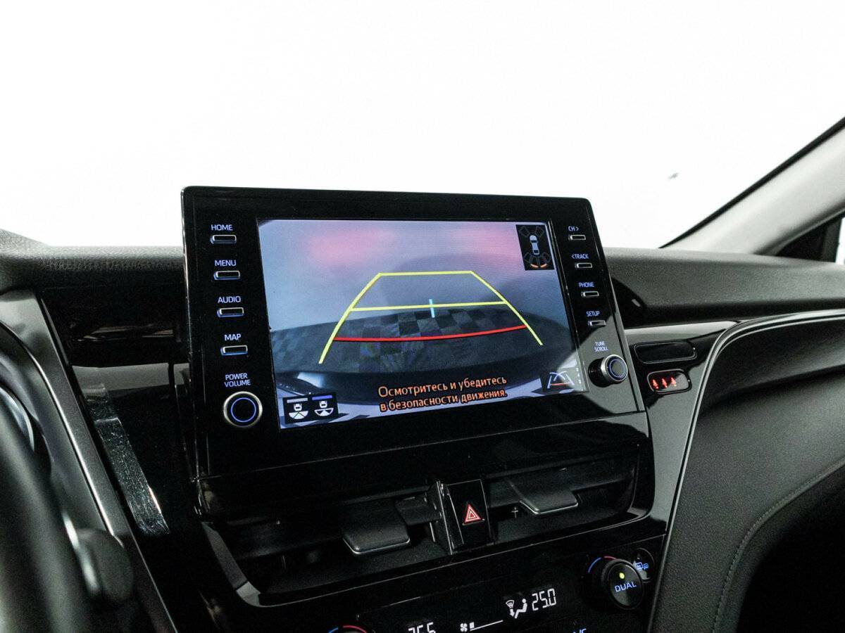 Toyota Camry с пробегом — 2021 год. Фото: #15