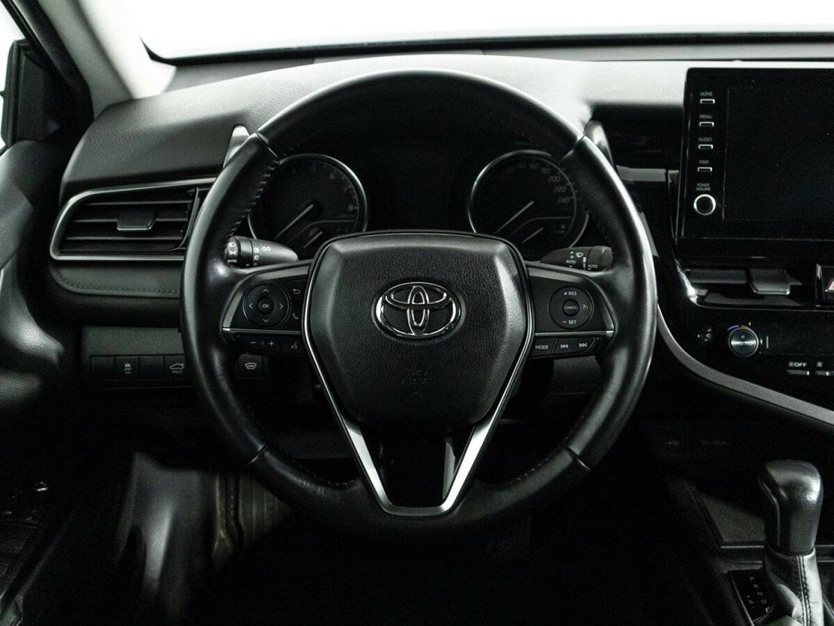 Toyota Camry с пробегом — 2021 год. Фото: #19