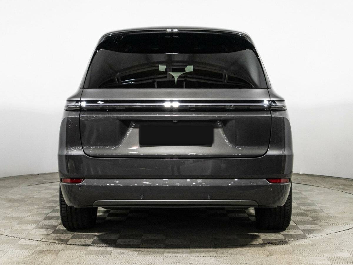 LiXiang L9 с пробегом — 2023 год. Фото: #4