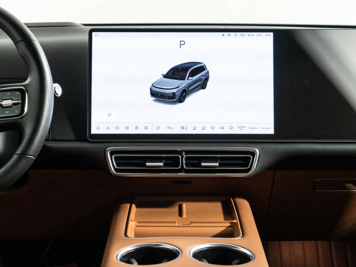 LiXiang L9 с пробегом — 2023 год. Фото: #12