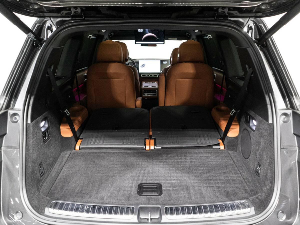 LiXiang L9 с пробегом — 2023 год. Фото: #13