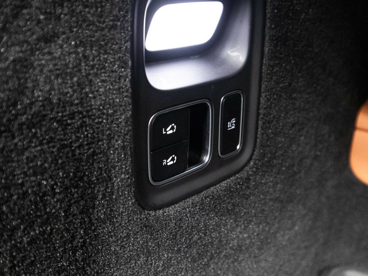 LiXiang L9 с пробегом — 2023 год. Фото: #14