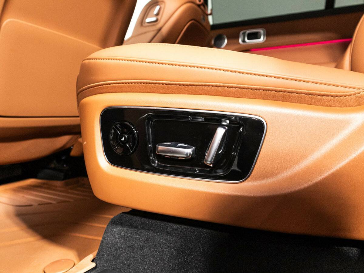 LiXiang L9 с пробегом — 2023 год. Фото: #17