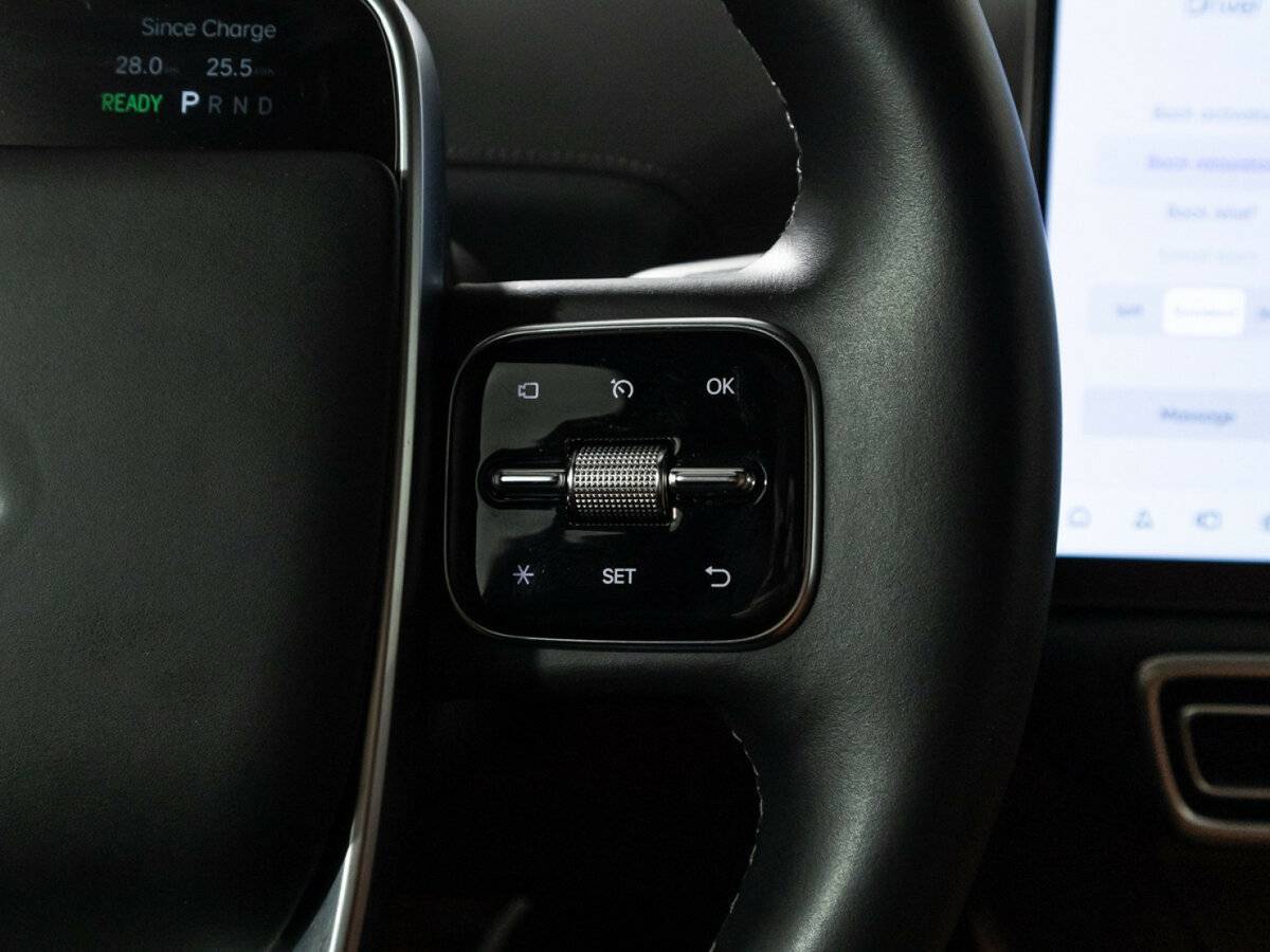 LiXiang L9 с пробегом — 2023 год. Фото: #26