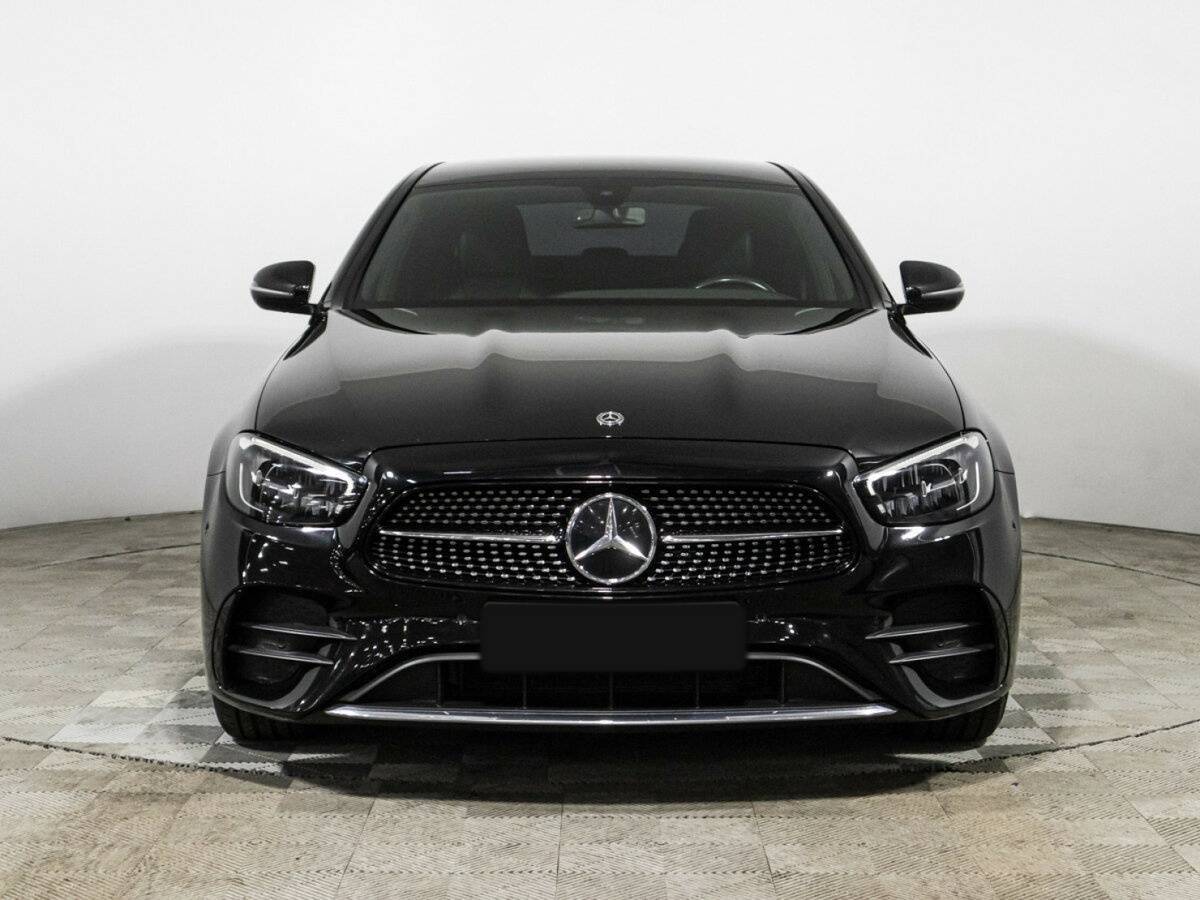 Mercedes-Benz E-Класс с пробегом — 2021 год. Фото: #1