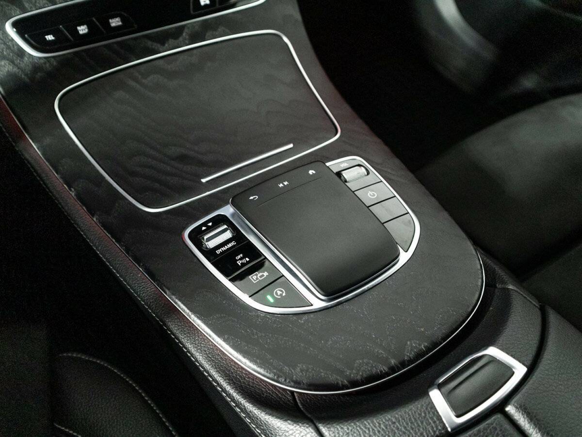 Mercedes-Benz E-Класс с пробегом — 2021 год. Фото: #17
