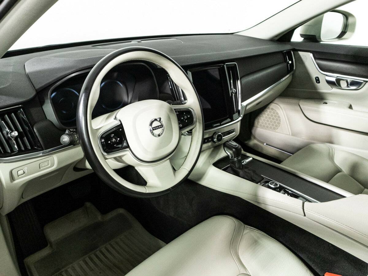 Volvo V90 Cross Country с пробегом — 2017 год. Фото: #10