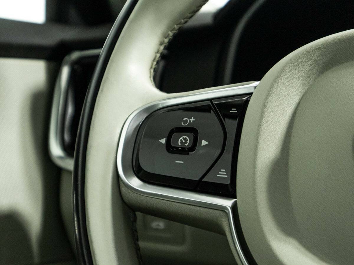 Volvo V90 Cross Country с пробегом — 2017 год. Фото: #21