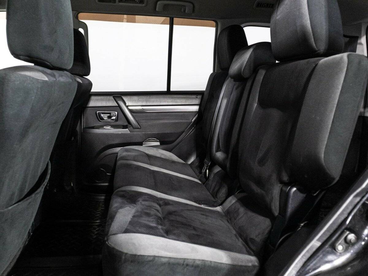 Mitsubishi Pajero с пробегом — 2007 год. Фото: #7