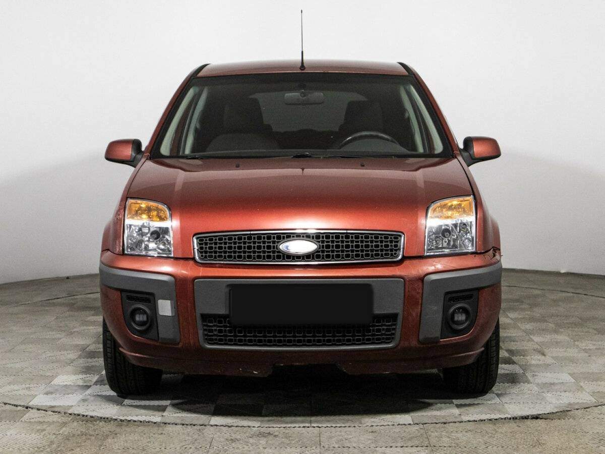 Ford Fusion с пробегом — 2006 год. Фото: #1