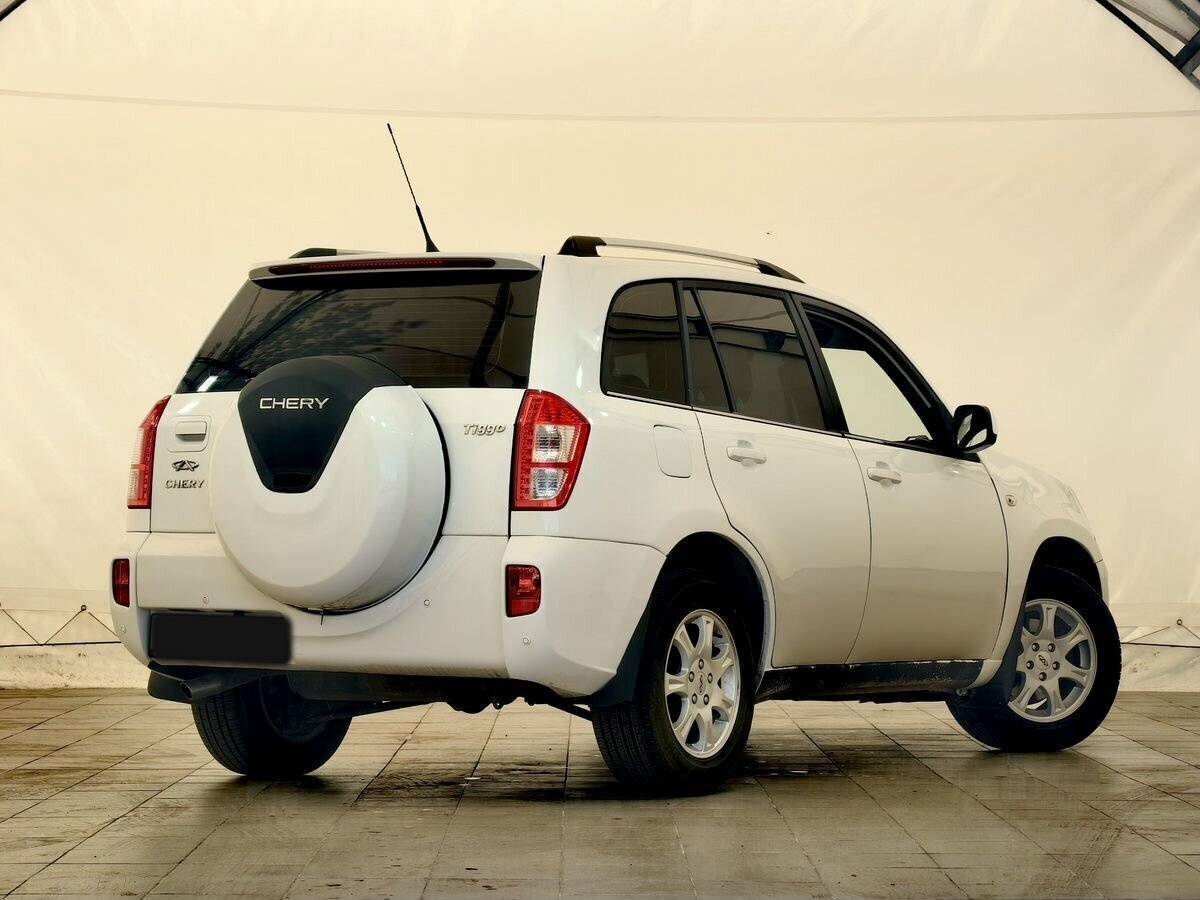 Chery Tiggo (T11) с пробегом — 2015 год. Фото: #7
