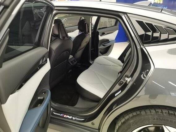 Changan UNI-T с пробегом — 2022 год. Фото: #10