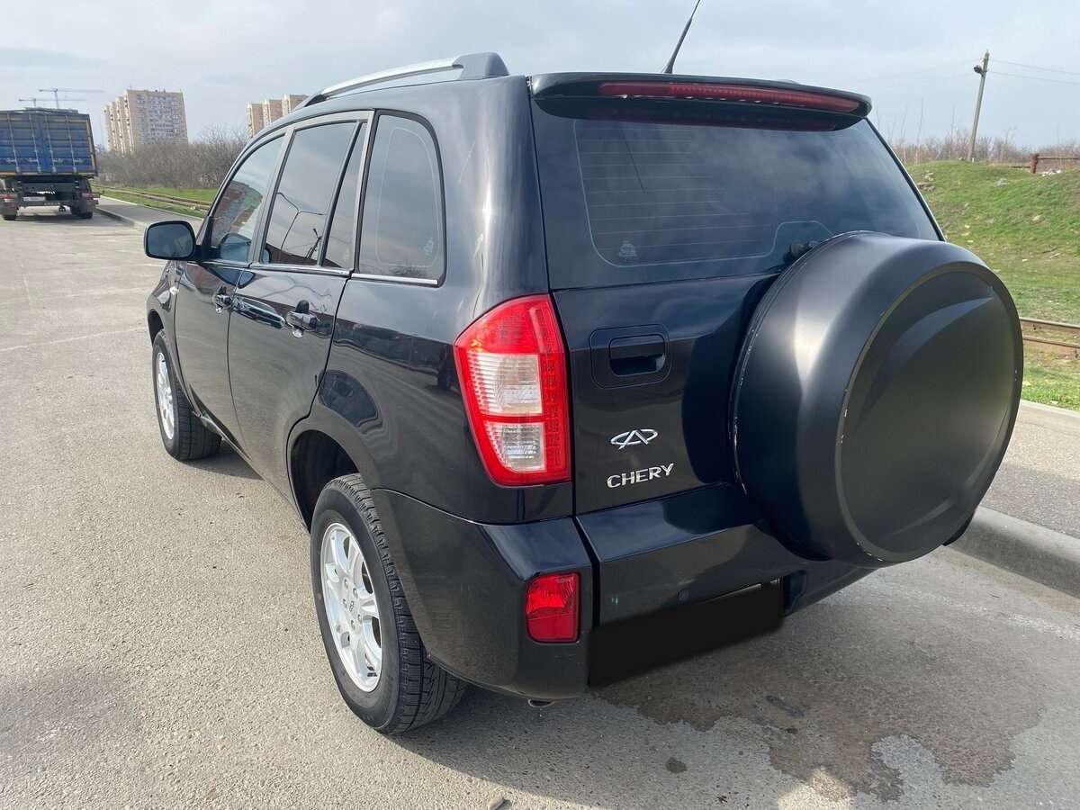 Chery Tiggo (T11) с пробегом — 2015 год. Фото: #3