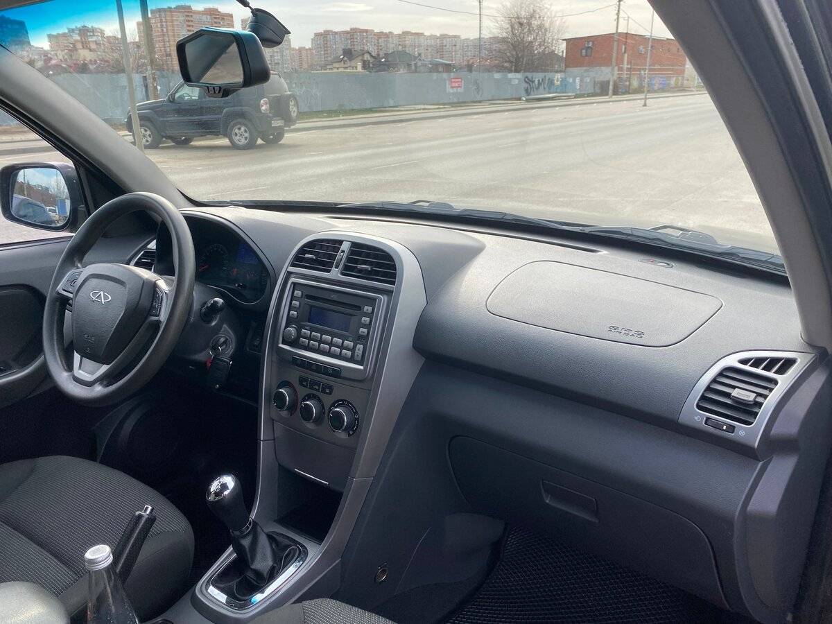 Chery Tiggo (T11) с пробегом — 2015 год. Фото: #10