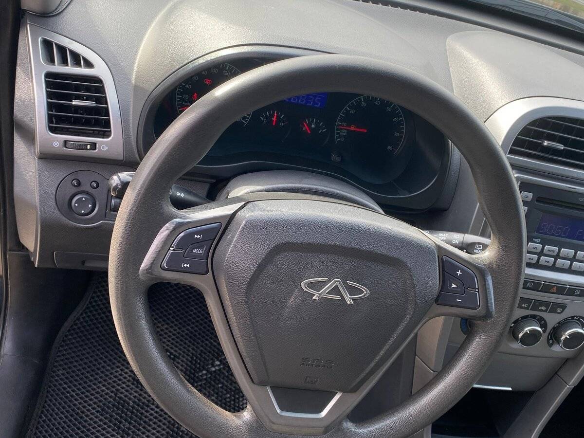 Chery Tiggo (T11) с пробегом — 2015 год. Фото: #12