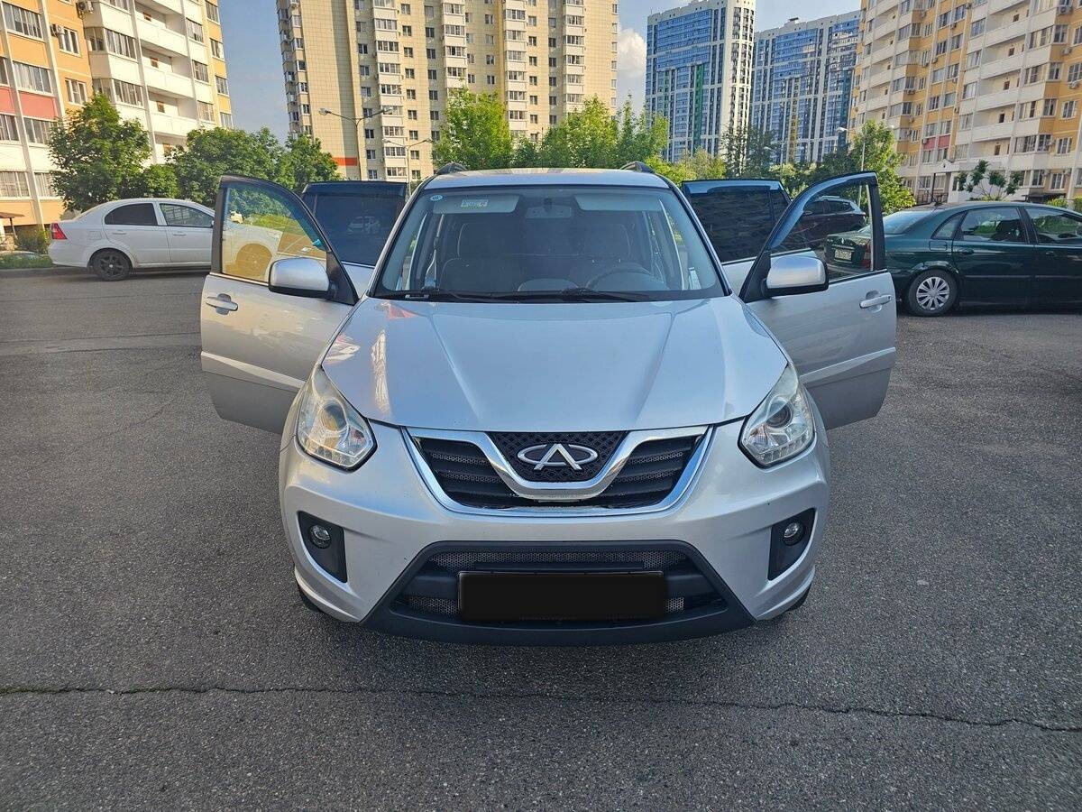 Chery Tiggo (T11) с пробегом — 2014 год. Фото: #23