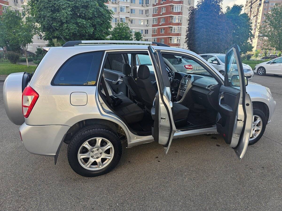 Chery Tiggo (T11) с пробегом — 2014 год. Фото: #24