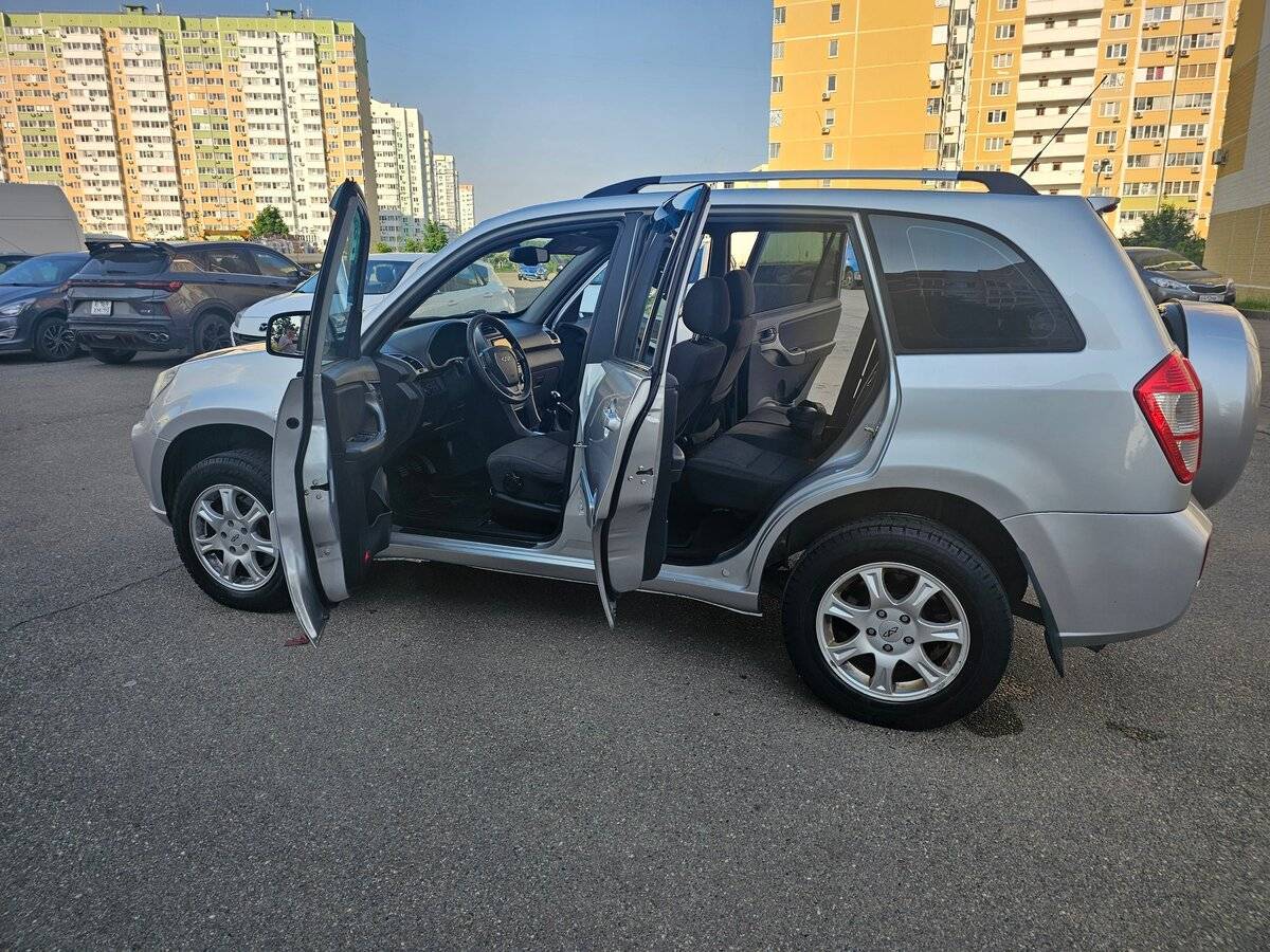 Chery Tiggo (T11) с пробегом — 2014 год. Фото: #25
