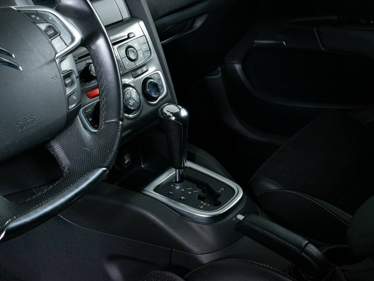 Citroen C4 с пробегом — 2013 год. Фото: #12