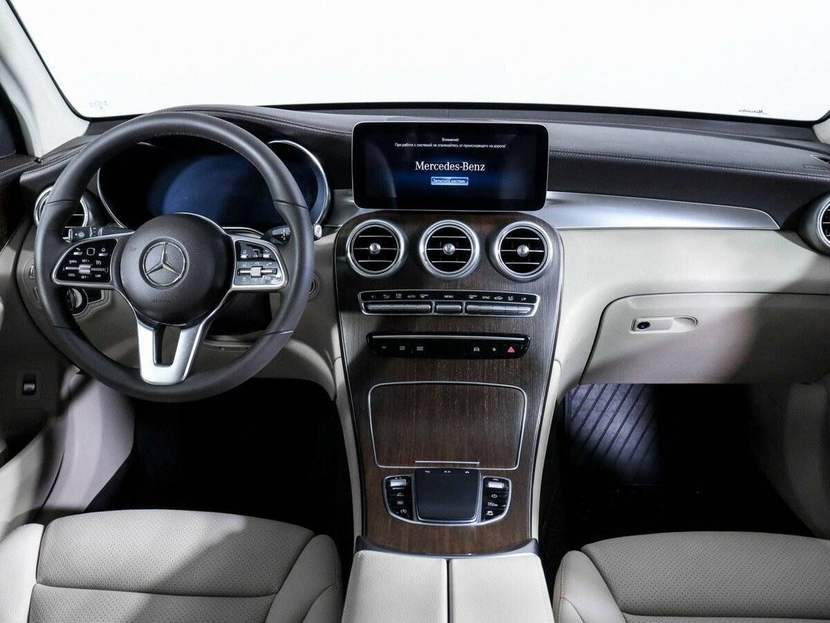 Mercedes-Benz GLC Coupe с пробегом — 2019 год. Фото: #9