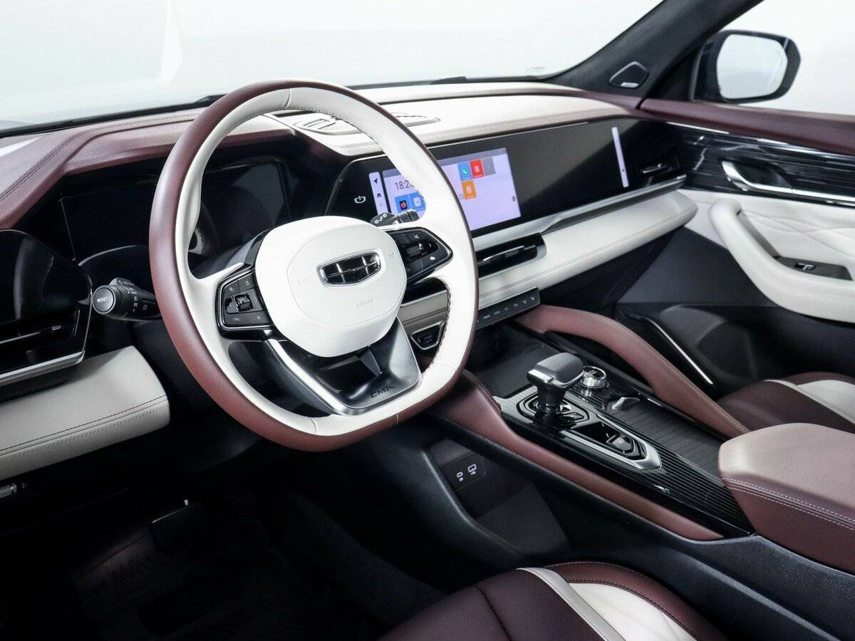 Geely Monjaro с пробегом — 2023 год. Фото: #13