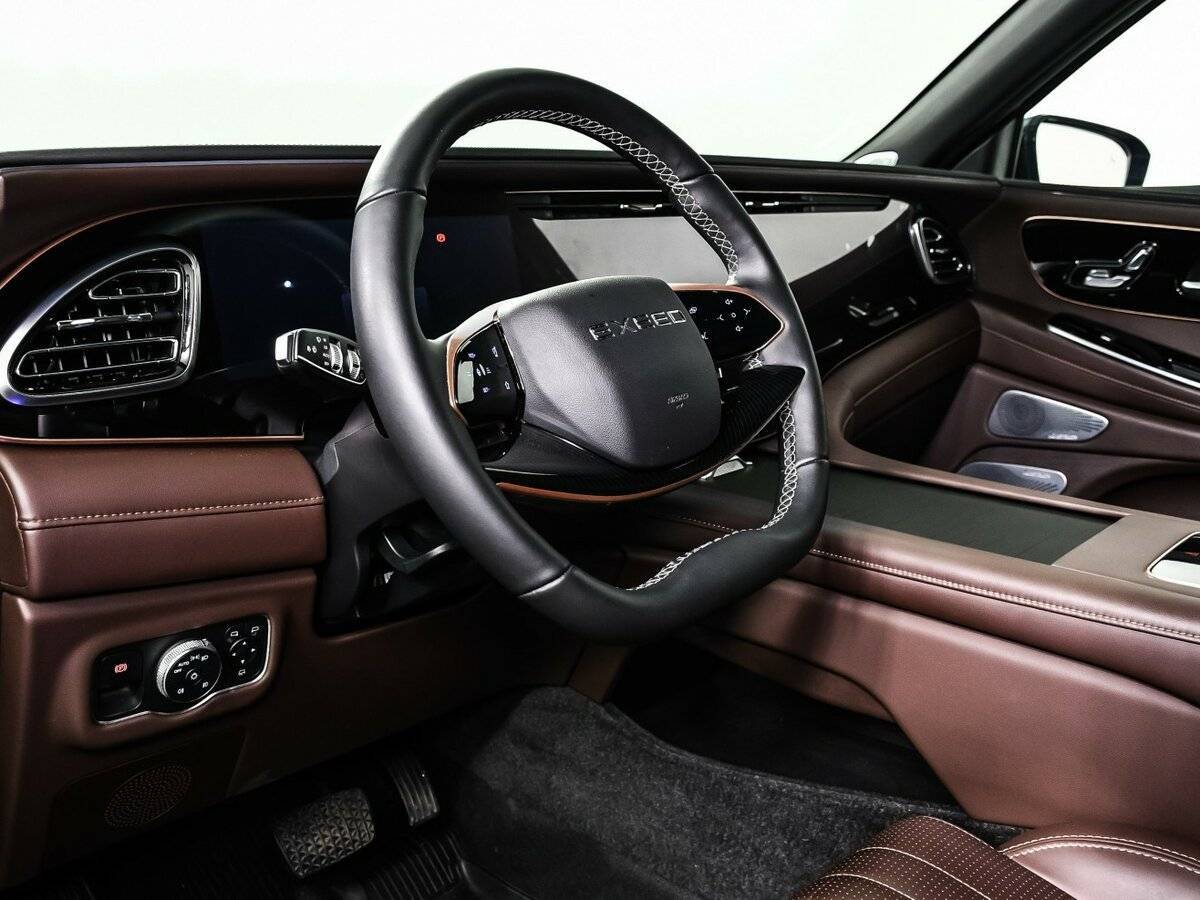 EXEED VX с пробегом — 2023 год. Фото: #13