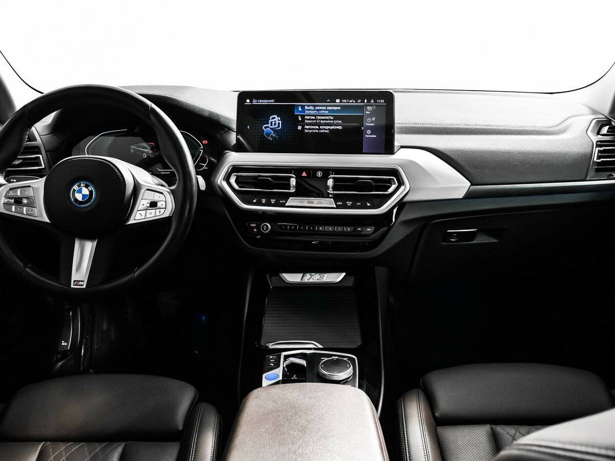 BMW iX3 с пробегом — 2023 год. Фото: #10