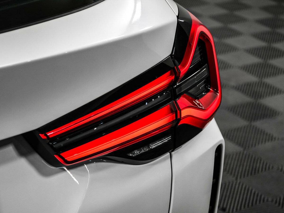 BMW iX3 с пробегом — 2023 год. Фото: #18