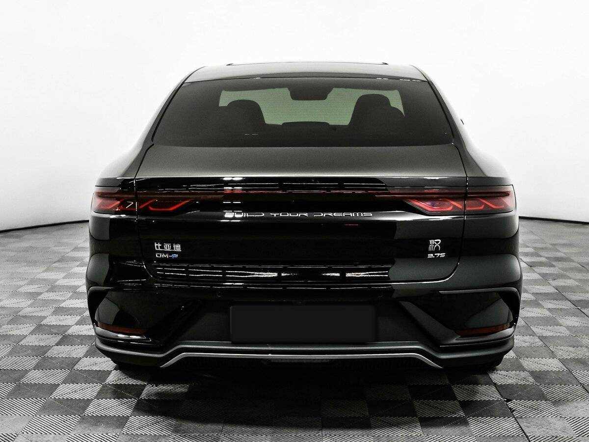 BYD Han с пробегом — 2022 год. Фото: #5