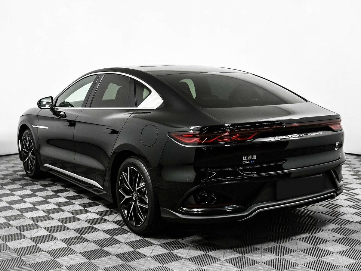 BYD Han с пробегом — 2022 год. Фото: #6