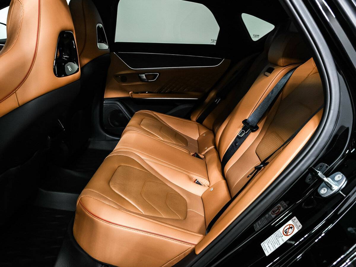 BYD Han с пробегом — 2022 год. Фото: #12