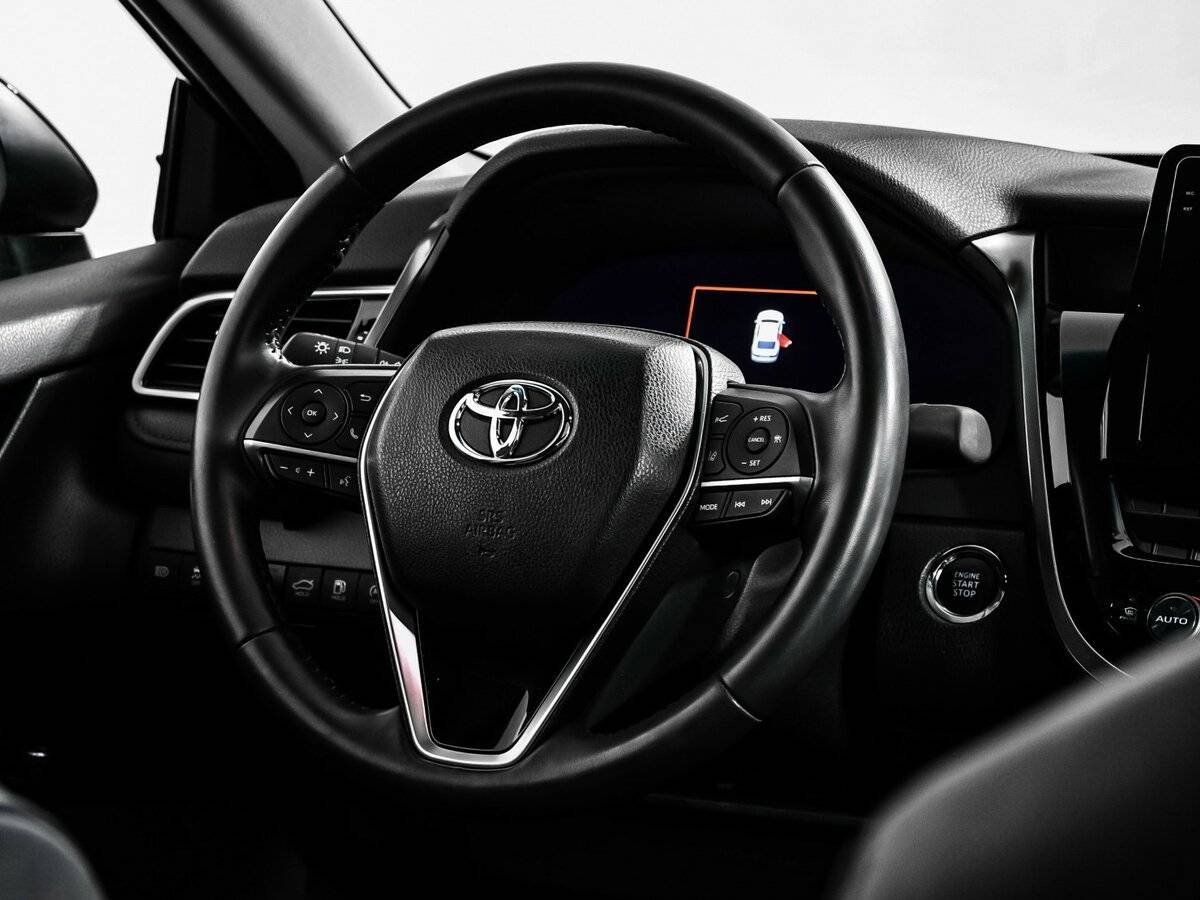 Toyota Camry с пробегом — 2023 год. Фото: #11