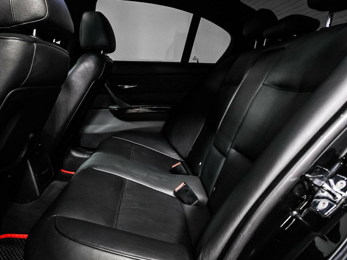 BMW 3 серии с пробегом — 2007 год. Фото: #12