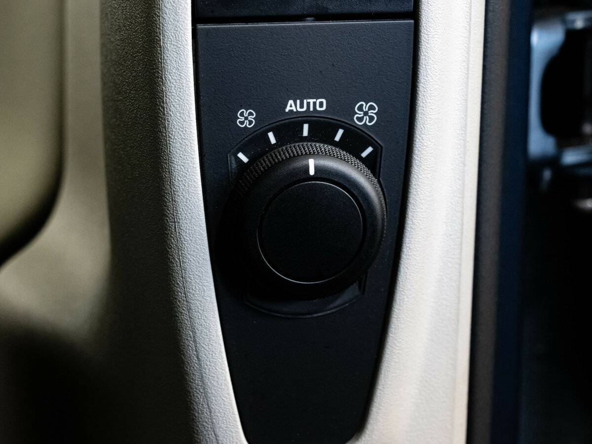 Citroen C4 Picasso с пробегом — 2011 год. Фото: #17