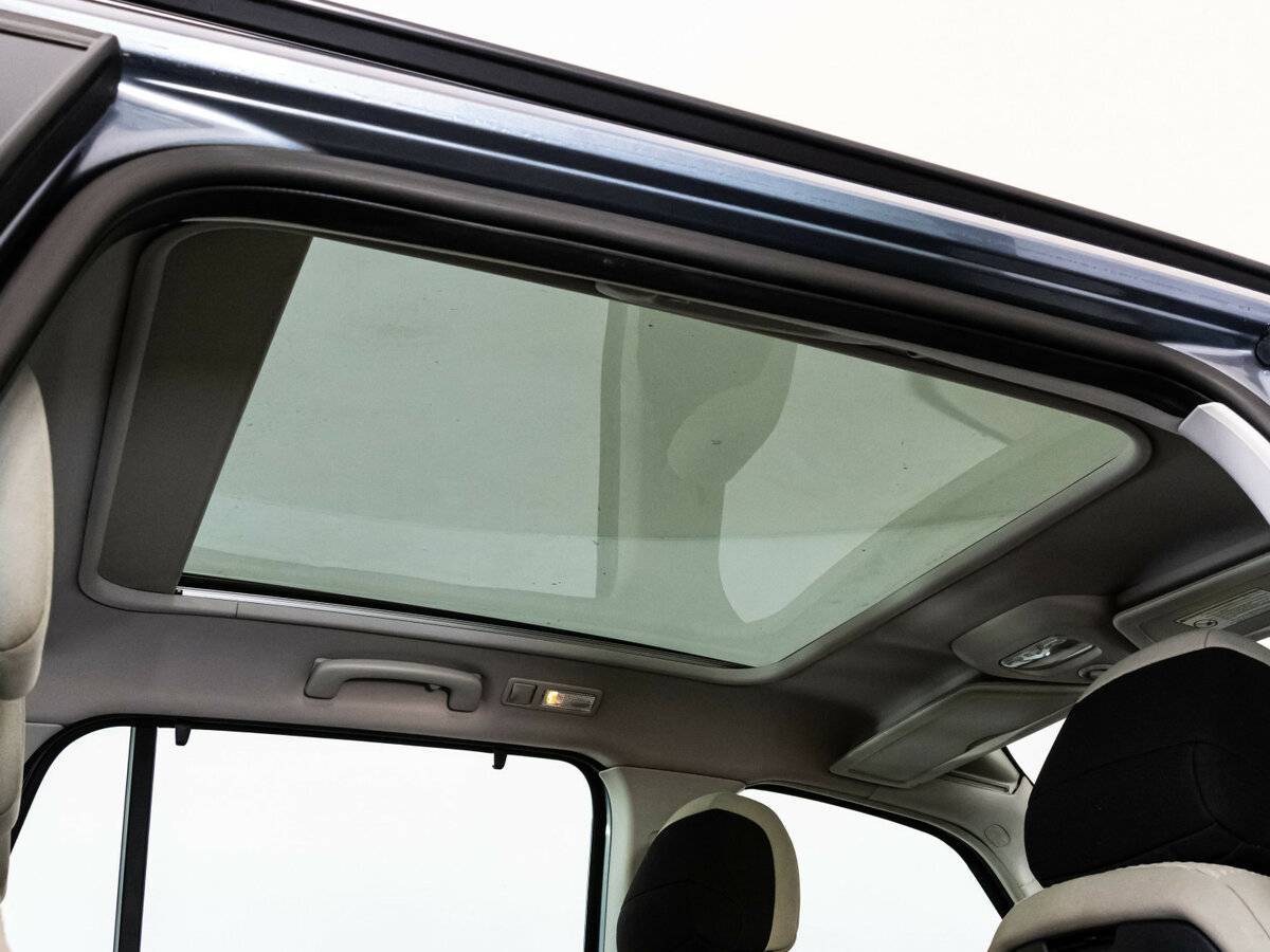 Citroen C4 Picasso с пробегом — 2011 год. Фото: #22