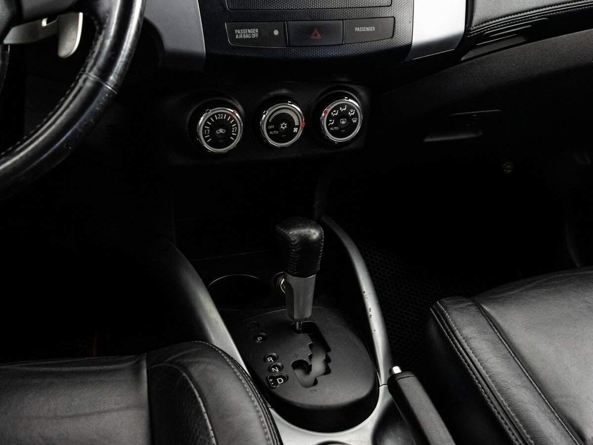 Mitsubishi Outlander с пробегом — 2009 год. Фото: #11