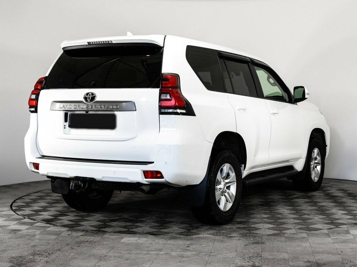 Toyota Land Cruiser Prado с пробегом — 2018 год. Фото: #3