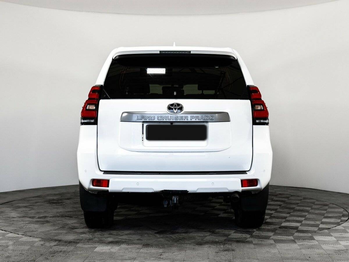 Toyota Land Cruiser Prado с пробегом — 2018 год. Фото: #4