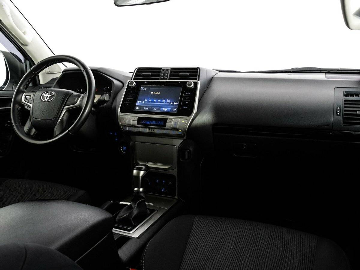 Toyota Land Cruiser Prado с пробегом — 2018 год. Фото: #6