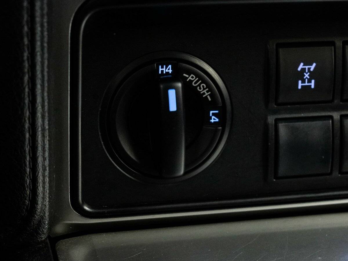 Toyota Land Cruiser Prado с пробегом — 2018 год. Фото: #14