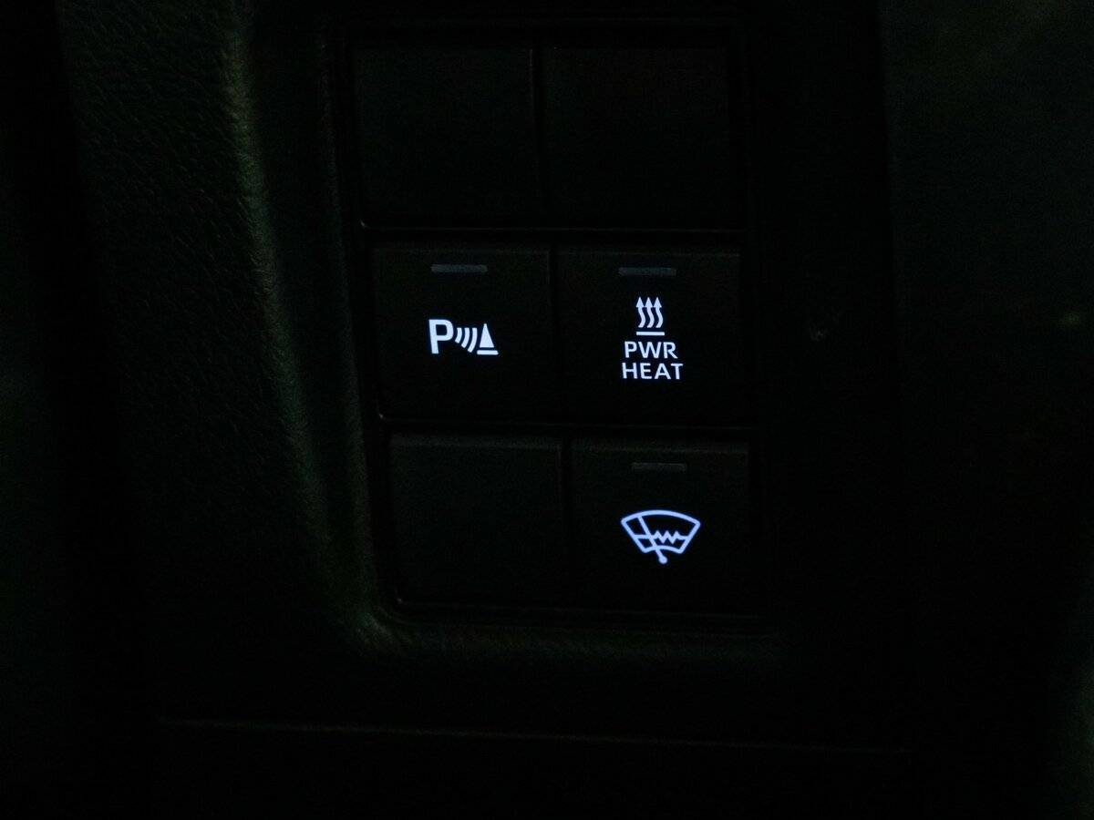 Toyota Land Cruiser Prado с пробегом — 2018 год. Фото: #22