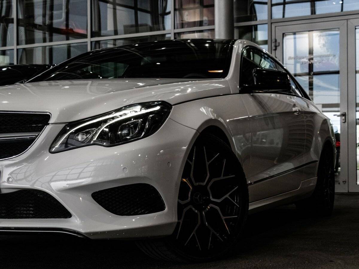 Mercedes-Benz E-Класс с пробегом — 2013 год. Фото: #1