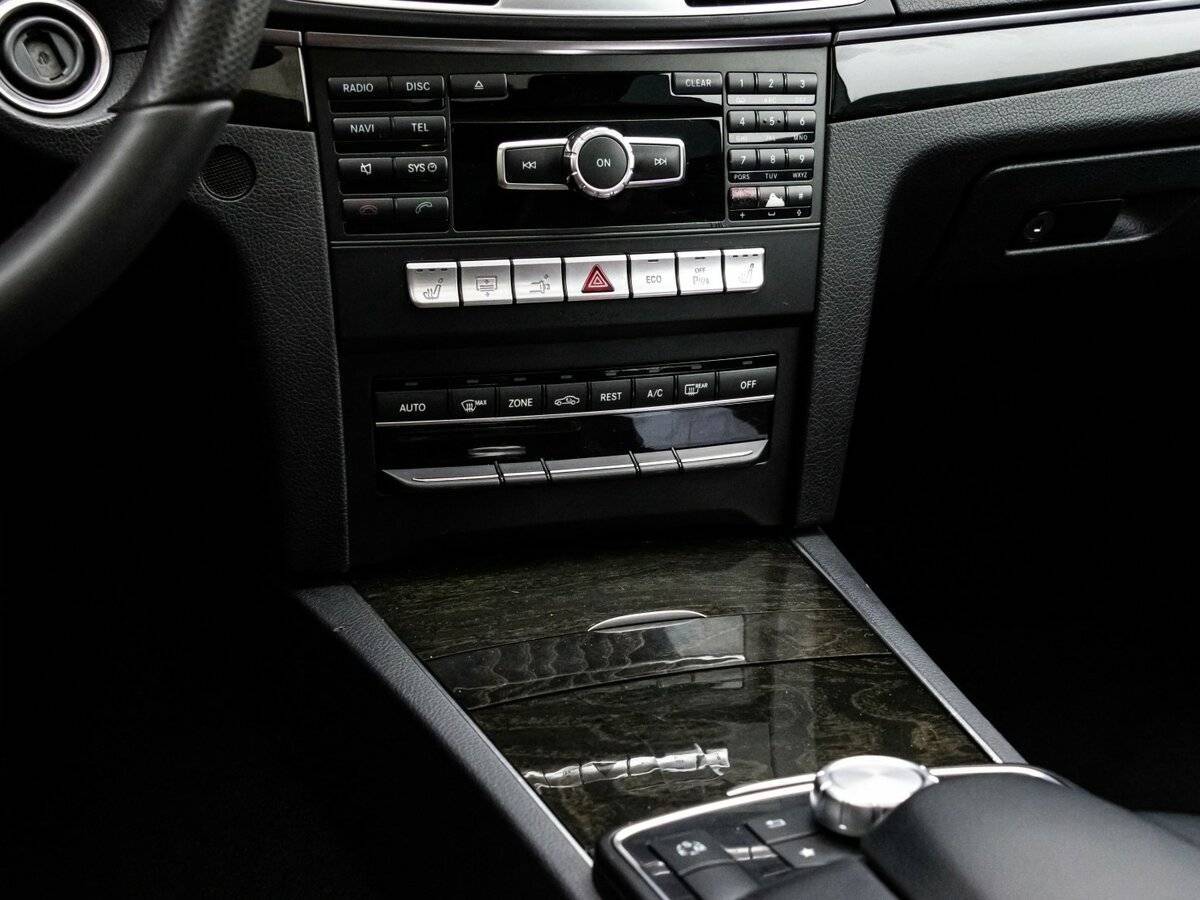 Mercedes-Benz E-Класс с пробегом — 2013 год. Фото: #14