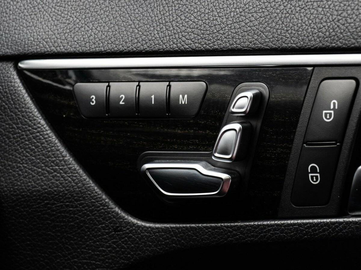 Mercedes-Benz E-Класс с пробегом — 2013 год. Фото: #23